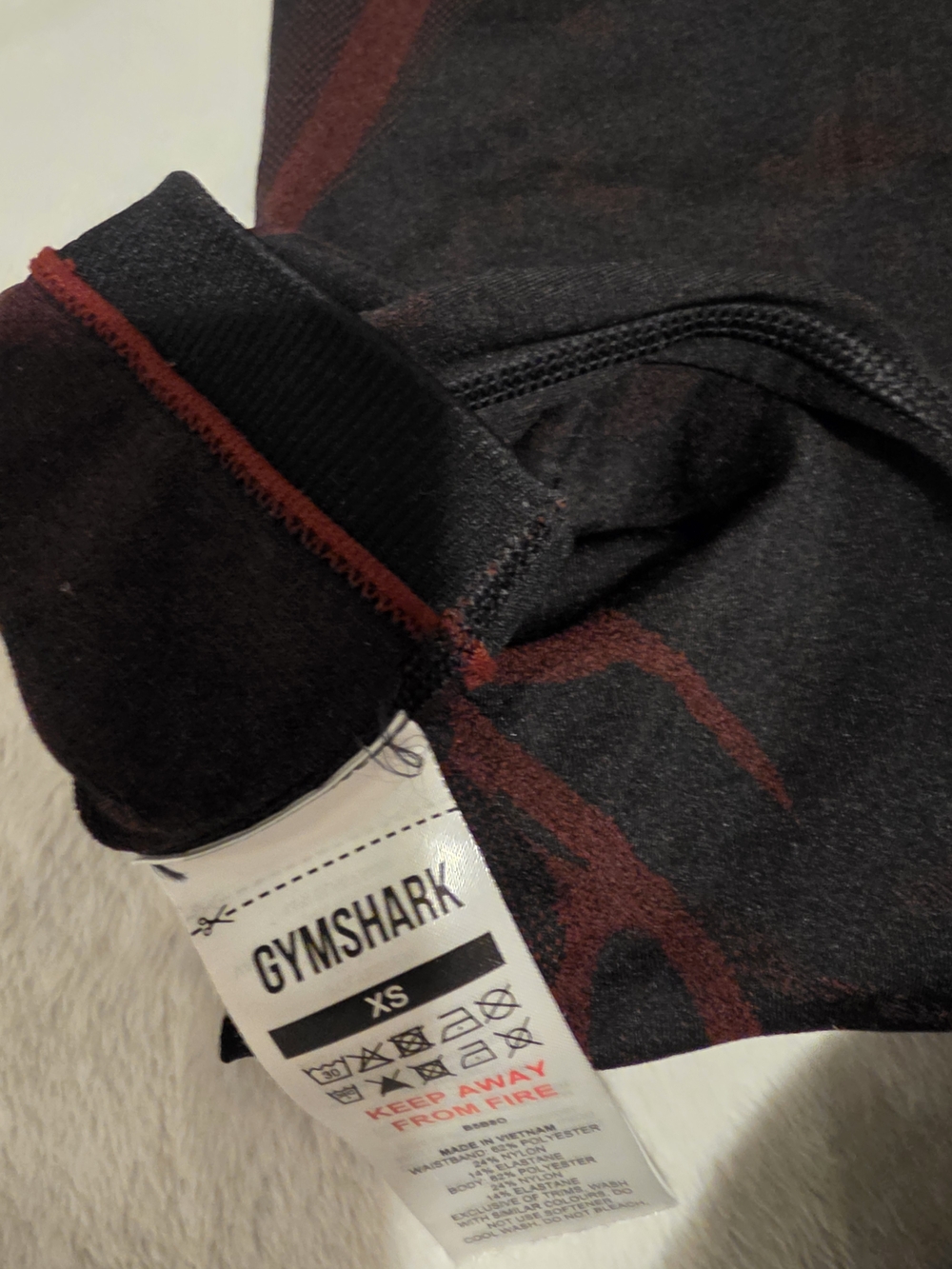 Gymshark Storm Black And Red Leggings - Picture 4 of 4